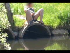 Je baise une milf dans le parc